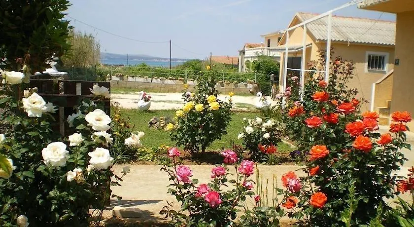 Holiday Apartment In Privlaka With Sea View, Balcony, Air Conditioning, W-Lan 667-1 Croatia